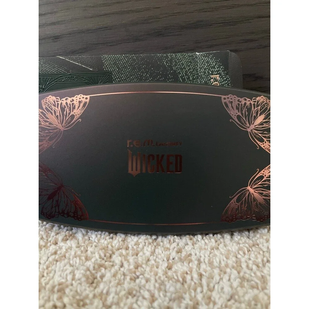 r.e.m. beauty x Wicked: For Good Ozian Forest Eyeshadow Palette BNIB
